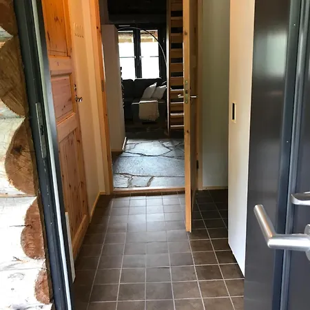 Chill Cave - Logwood 度假居 鲁卡