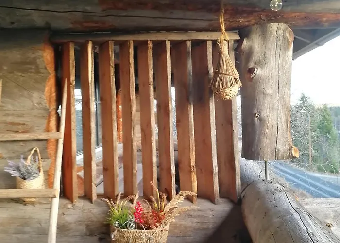 בית נופש Chill Cave - Logwood *