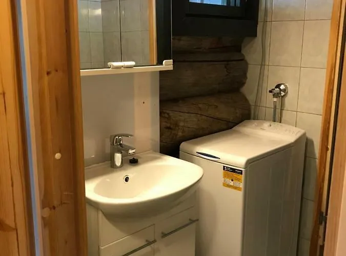 Chill Cave - Logwood